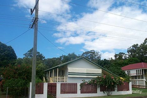 18 Charles St, West Gladstone, QLD 4680