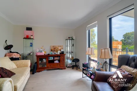 Property photo of 9 Hankins Way McKail WA 6330