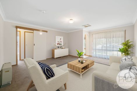 Property photo of 33 Balleroo Crescent Glenfield Park NSW 2650