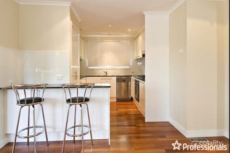 Property photo of 30 Autumn Grove Mooroolbark VIC 3138