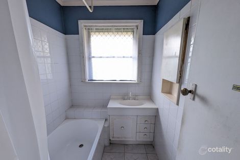 Property photo of 4 Central Grove Broadmeadows VIC 3047