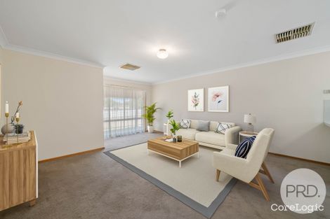 Property photo of 33 Balleroo Crescent Glenfield Park NSW 2650