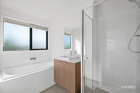Property photo of 76 Macedon Parade Wollert VIC 3750