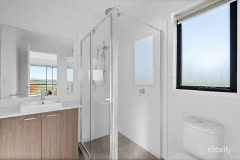 Property photo of 76 Macedon Parade Wollert VIC 3750