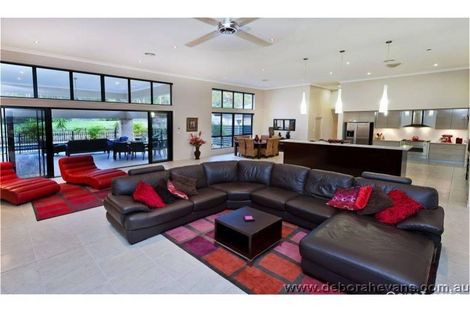 Property photo of 268 Grassdale Road Gumdale QLD 4154