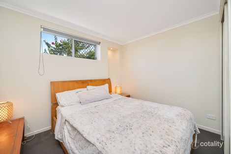 Property photo of 215 Nicklin Way Warana QLD 4575