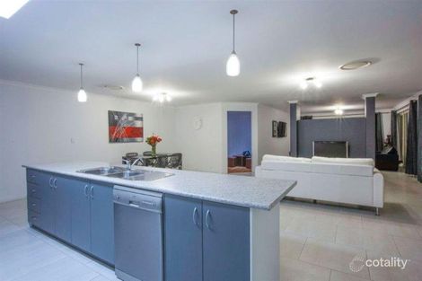 Property photo of 3 Yoorn Way Bertram WA 6167