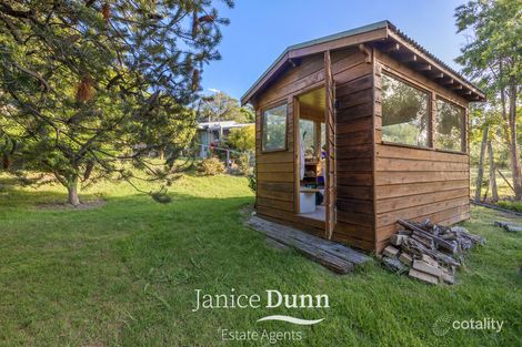 Property photo of 2 Marcus Road Frankston South VIC 3199