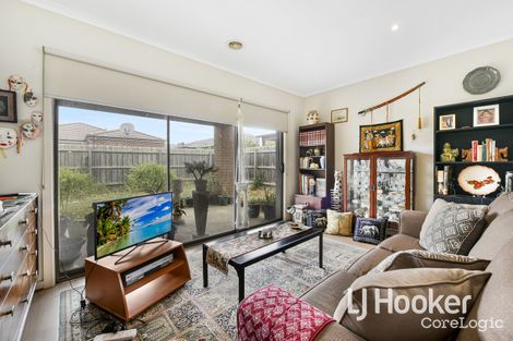 Property photo of 44 Heather Grove Cranbourne East VIC 3977