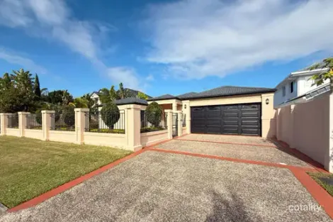 Property photo of 34 Martingale Circuit Clear Island Waters QLD 4226