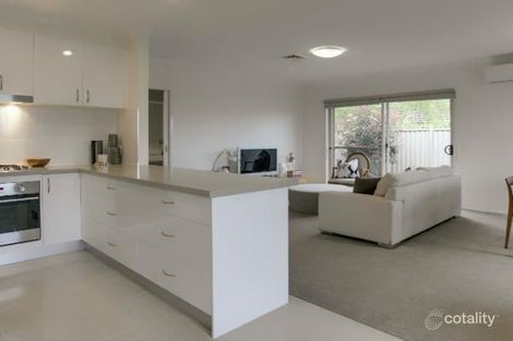 40/6 Melville Park Dr, Berwick, VIC 3806