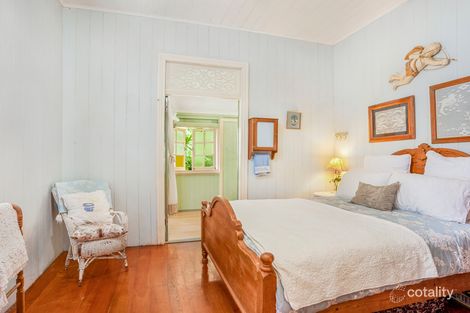 Property photo of 28 Wisteria Court Tallebudgera Valley QLD 4228