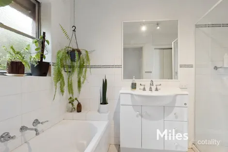 Property photo of 3/15 Carn Avenue Ivanhoe VIC 3079