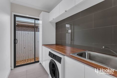 Property photo of 7 Hiddenvale Circuit Yarrabilba QLD 4207
