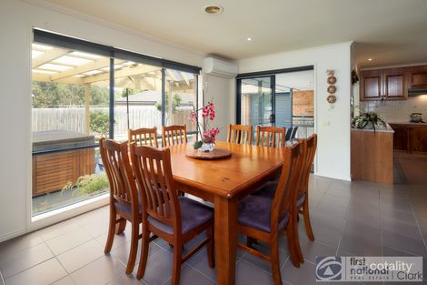 Property photo of 2 Lowe Place Warragul VIC 3820