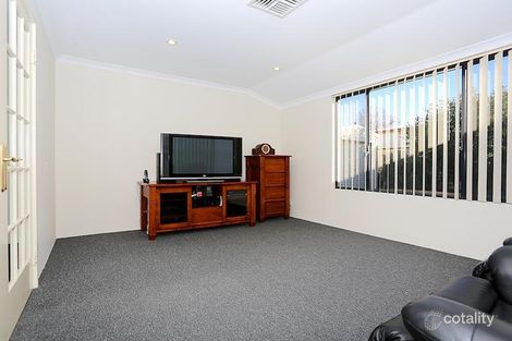 Property photo of 4 Catalpa Place Falcon WA 6210