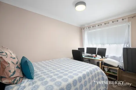 Property photo of 2 Carreela Close Gorokan NSW 2263