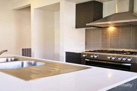 Property photo of 33 Seafarer Way Point Cook VIC 3030