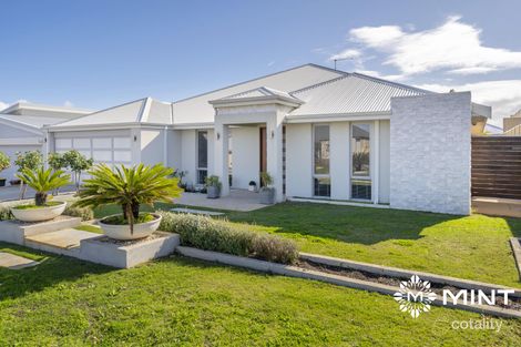 Property photo of 6 Ingrilli Court Lake Coogee WA 6166