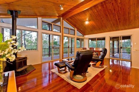 Property photo of 10 Lookout Court Camp Mountain QLD 4520