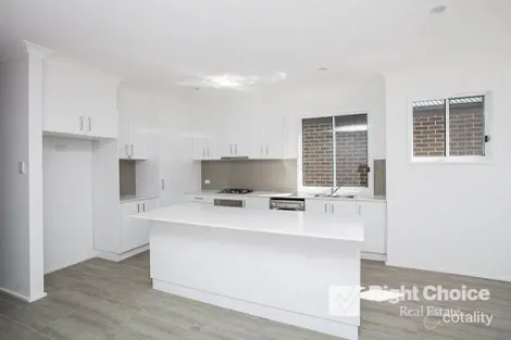 Property photo of 47 Broughton Avenue Tullimbar NSW 2527