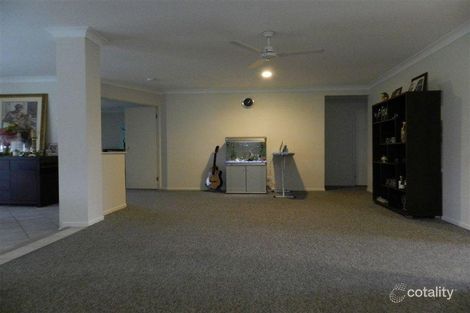 Property photo of 19 Christopher Place Sinnamon Park QLD 4073