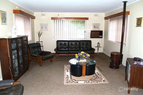 Property photo of 15 Etka Avenue Keilor East VIC 3033