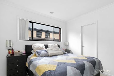 Property photo of 5 Bay Way Point Cook VIC 3030