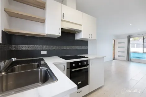 34/29 Heard Way, Glendalough, WA 6016