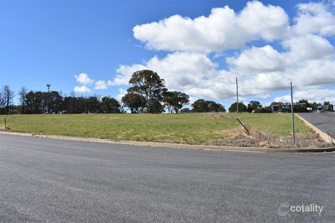 7 Banksia Dr, Tenterfield, NSW 2372