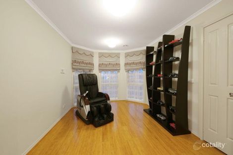 Property photo of 15 William Hovell Drive Endeavour Hills VIC 3802