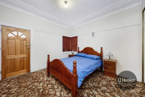 Property photo of 12 Locksley Avenue Merrylands NSW 2160