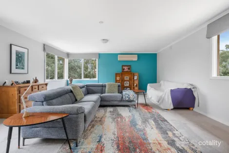 Property photo of 18 Scotts Angle Road Wattle Glen VIC 3096