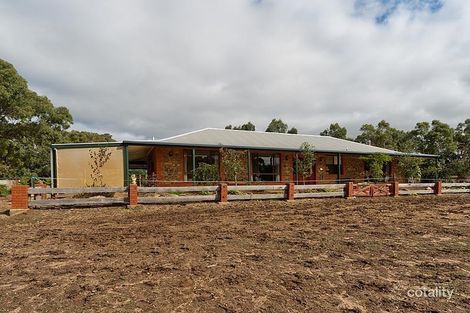 Property photo of 1 Wirrinilla Drive Macclesfield SA 5153