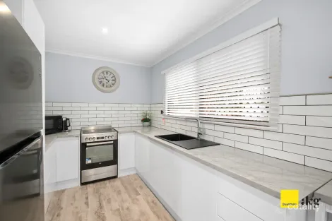 Property photo of 52 Vansittart Road Regents Park QLD 4118