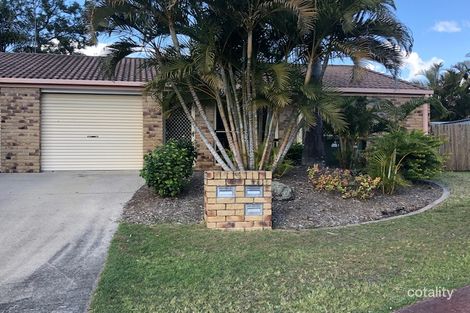 1/4 Camera Ct, Oxenford, QLD 4210