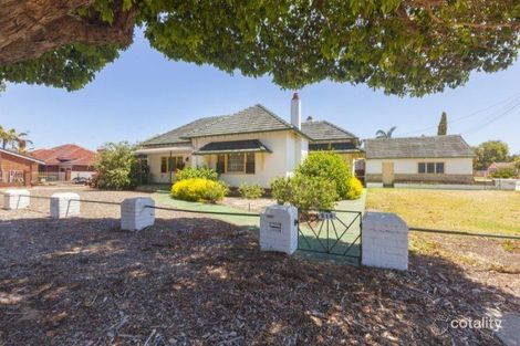 Property photo of 210 St Brigids Terrace Doubleview WA 6018