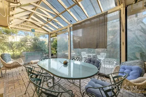 Property photo of 141 Lawrence Road Mount Waverley VIC 3149