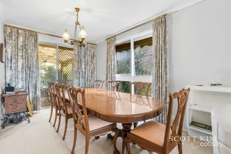 Property photo of 141 Lawrence Road Mount Waverley VIC 3149