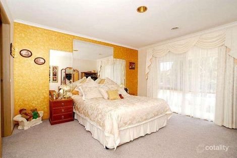 Property photo of 11 Lansell Drive Cranbourne North VIC 3977