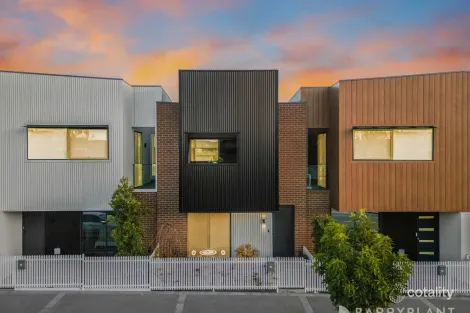 12 Stroud Rd, Officer, VIC 3809