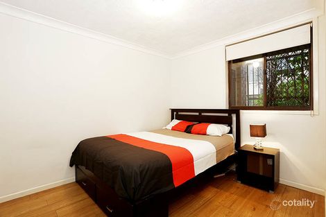 Property photo of 2/150 Surf Parade Broadbeach QLD 4218