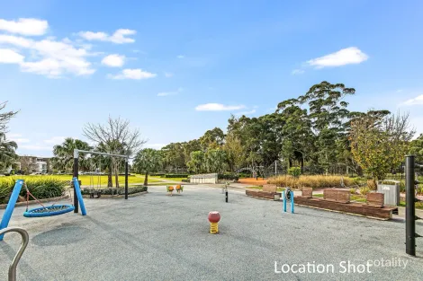 Property photo of 10 Jones Avenue Potts Hill NSW 2143