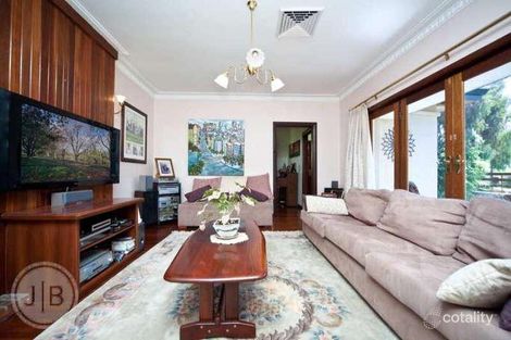 Property photo of 3 Crawshaw Crescent Manning WA 6152