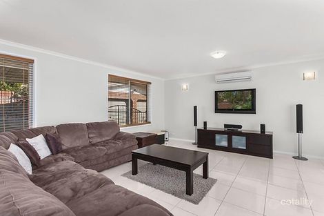 Property photo of 54 Christopher Crescent Karabar NSW 2620