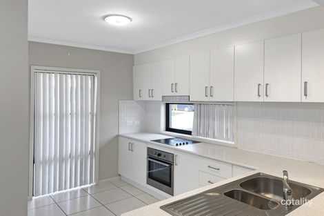 Property photo of 21/7 Bilgola Place Blacks Beach QLD 4740