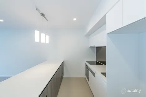 Property photo of 21009/300 Old Cleveland Road Coorparoo QLD 4151