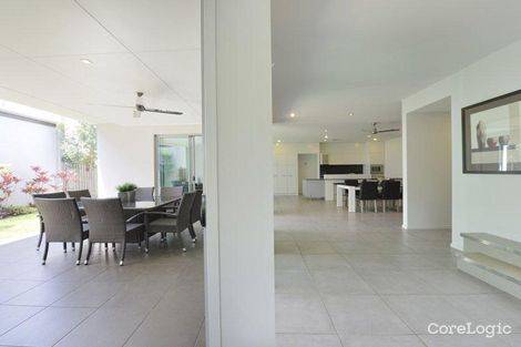 Property photo of 28 Waterline Crescent Bulimba QLD 4171