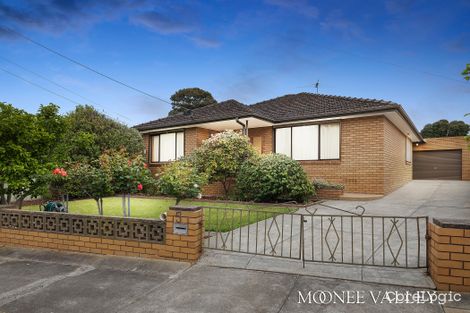 Property photo of 5 Annette Court Avondale Heights VIC 3034