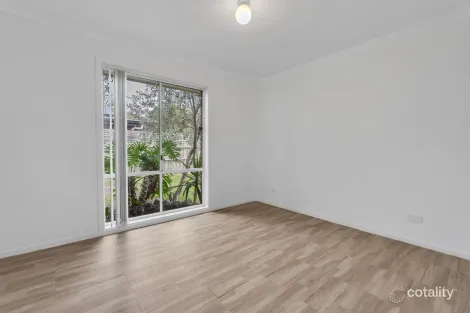Property photo of 23 Thames Boulevard Werribee VIC 3030